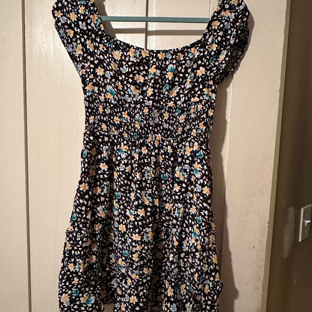 Aeropostale NWT Black Floral Sweetheart Smocked Ruffle Mini Sundress Medium M